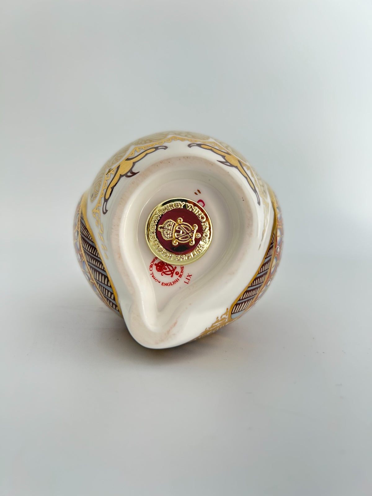 Royal Crown Derby Barn Owl paperweight base mark and gold stopper