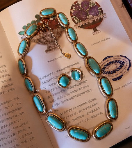 Turquoise silver-tone necklace and earrings set