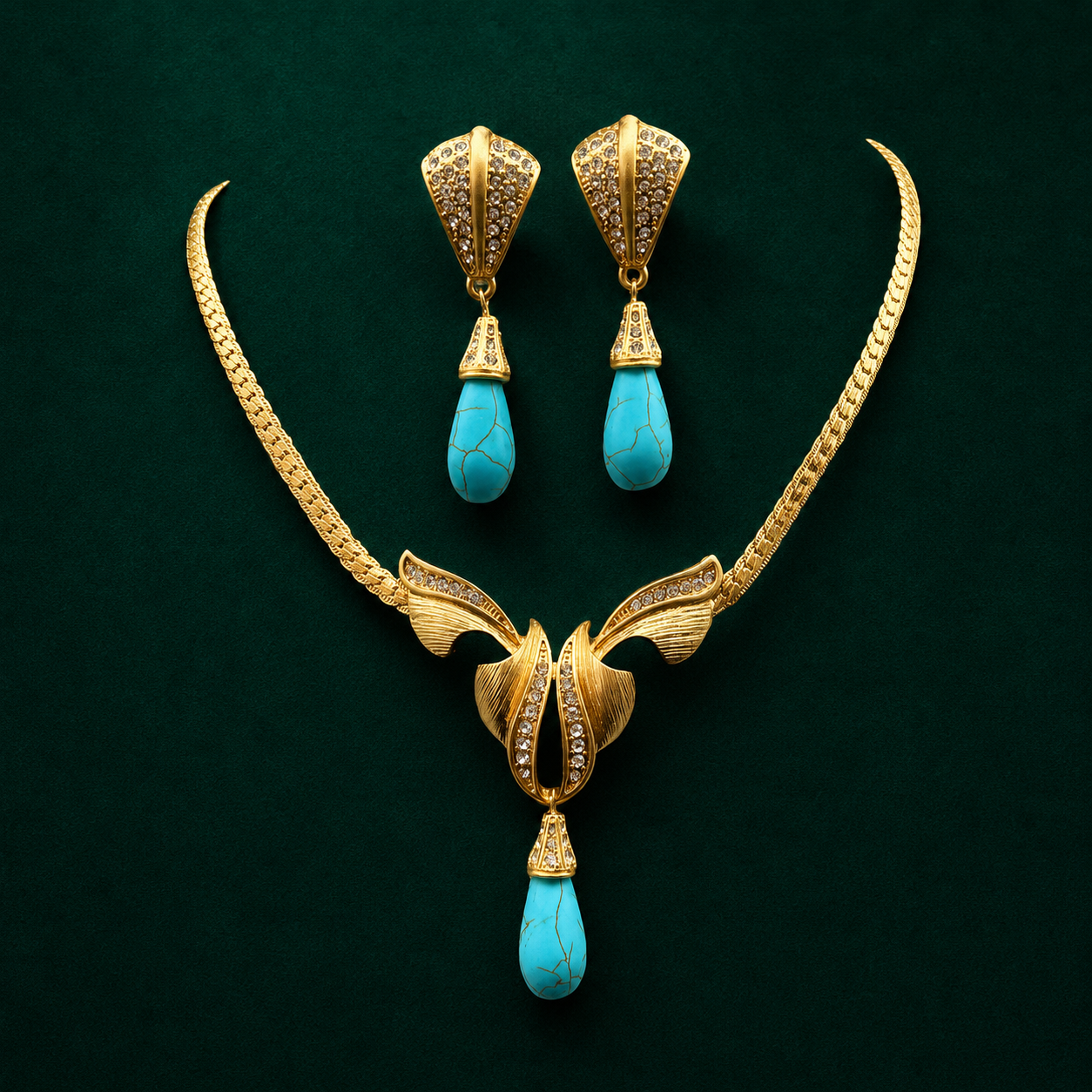 Turquoise jewelry set from the Statement Edit